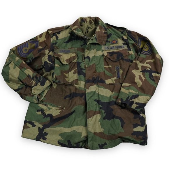 USAF Field Jacket Mens Medium Short Green Woodland Camo Cold Weather Patches SGT - Picture 1 of 16